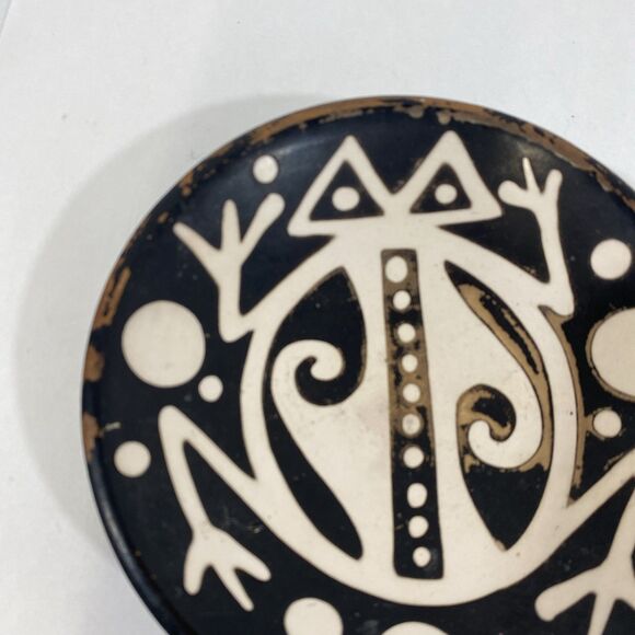 Vintage Zuni Frog Plate Pueblo Terracotta Pottery 5” - Picture 5 of 7